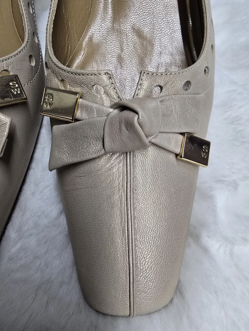 Stuart Weitzman Beige Bow Square-Toe Kitten Heel Pump with Gold Accents - Beige - Picture 4 of 10